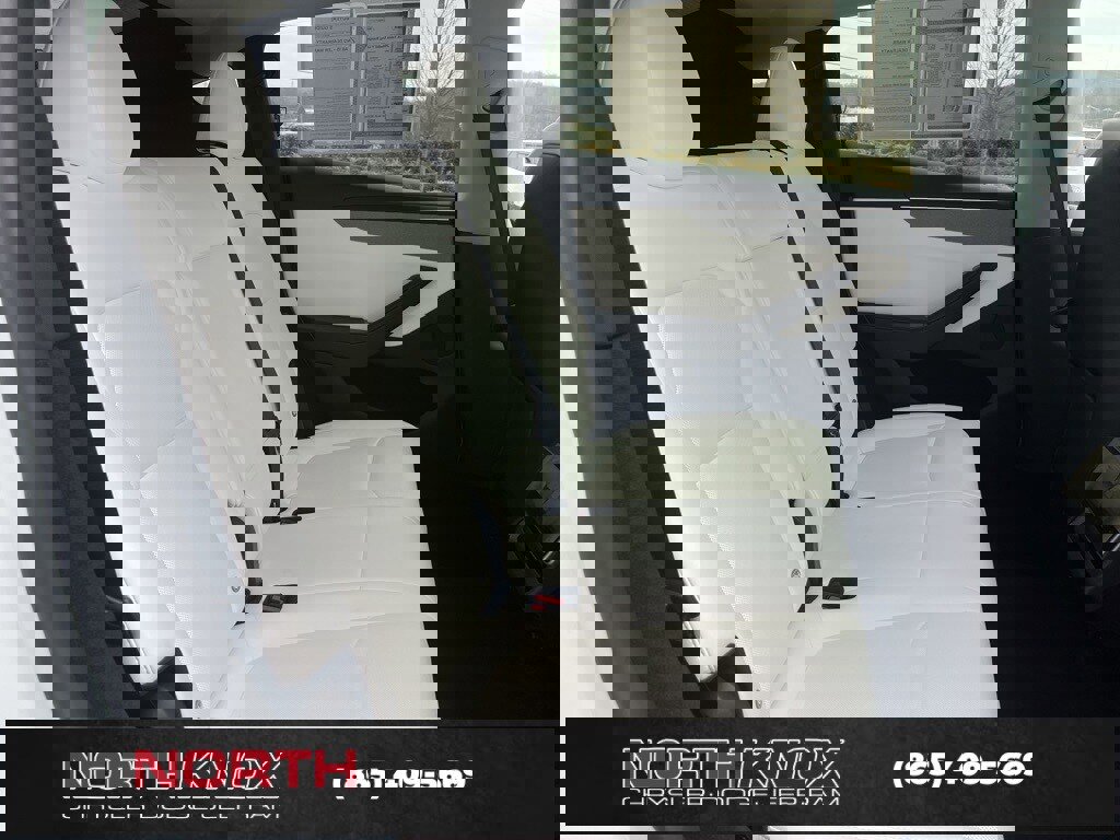 Used 2026 Tesla Model Y Long Range image 22