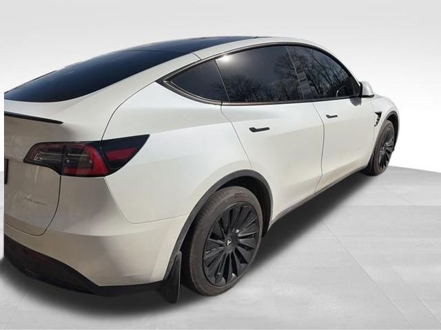 Used 2021 Tesla Model Y Long Range image 5