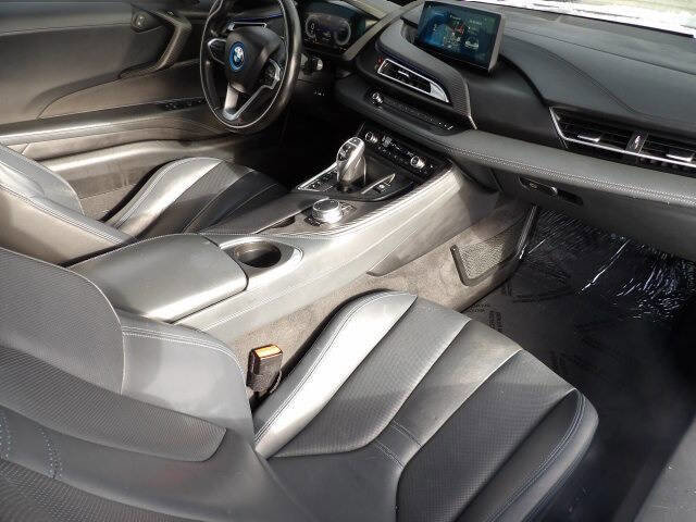 Used 2019 BMW i8 Roadster AWD/4WD image 35