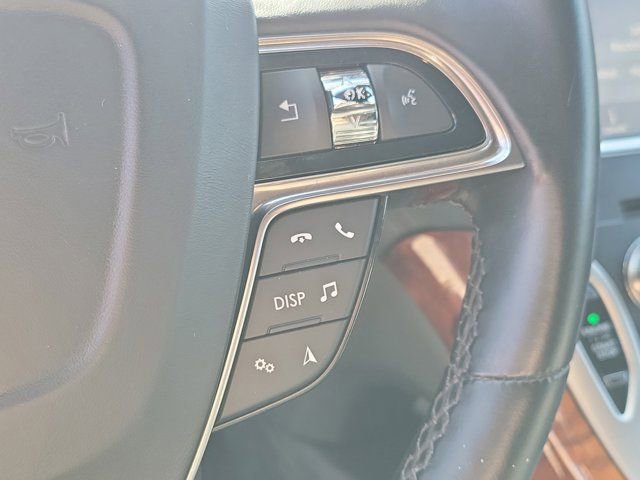Certified 2019 Lincoln Nautilus Reserve image 27