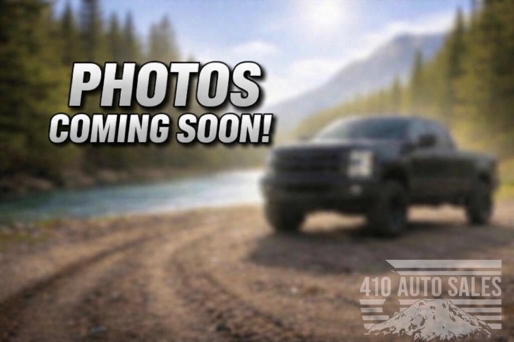 Used 2016 Toyota Tundra Limited w/ Limited Premium Package AWD/4WD image 2