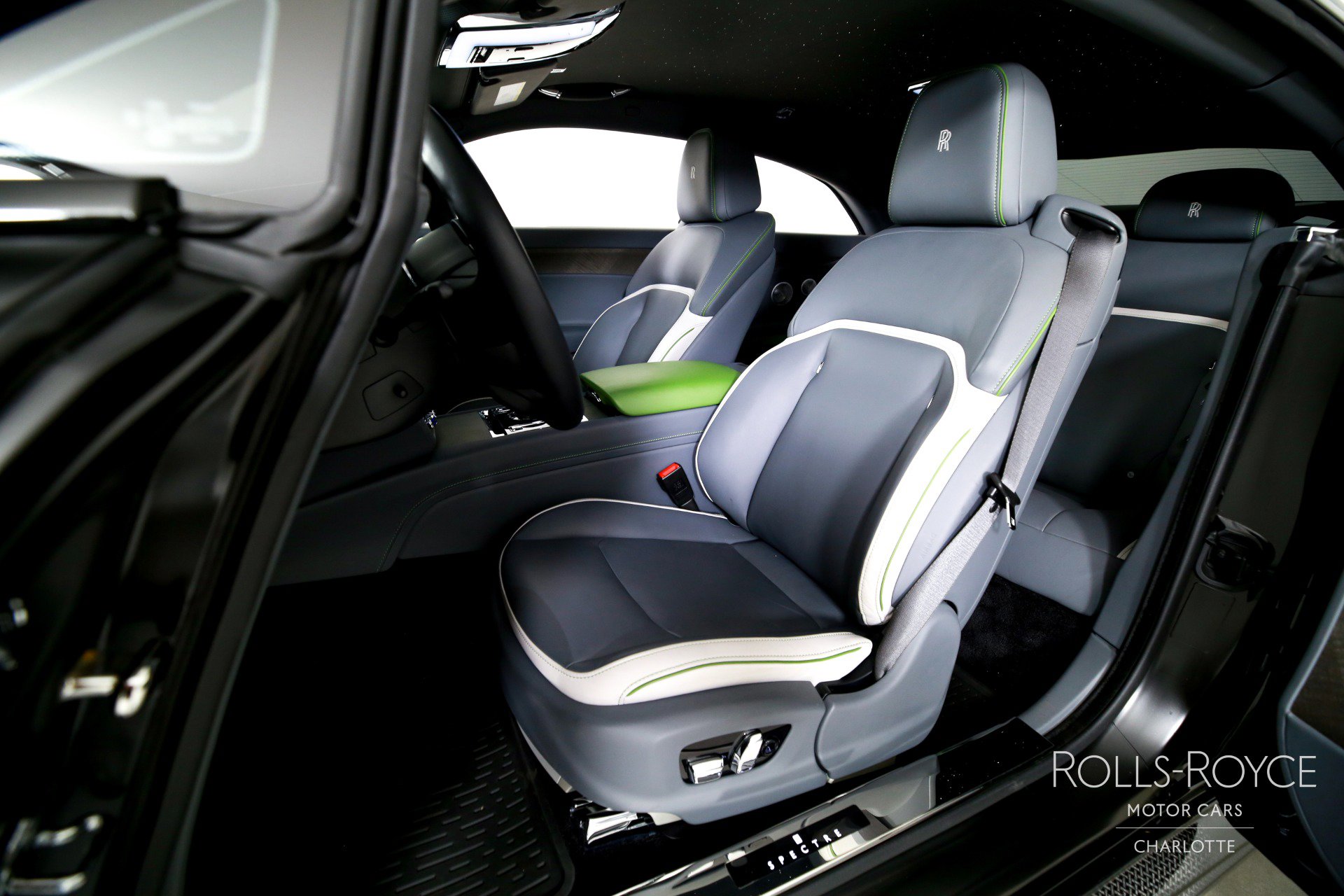 Used 2024 Rolls-Royce Spectre w/ Spectre Launch Package image 12