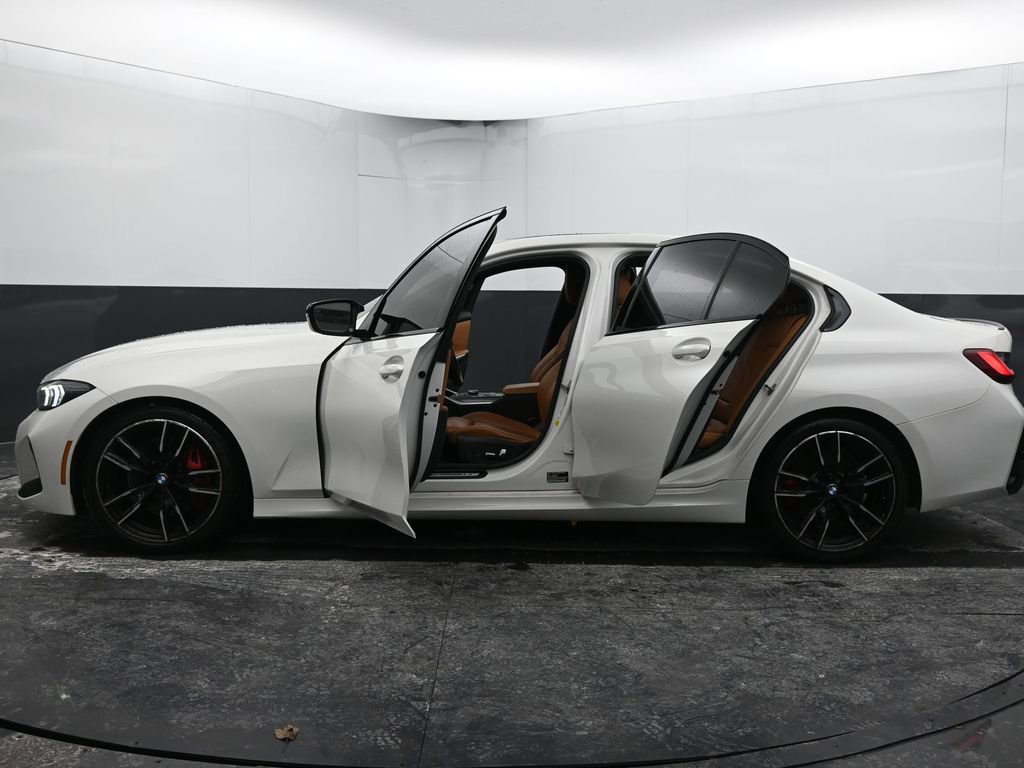 Used 2023 BMW M340i w/ Shadowloine Package image 13