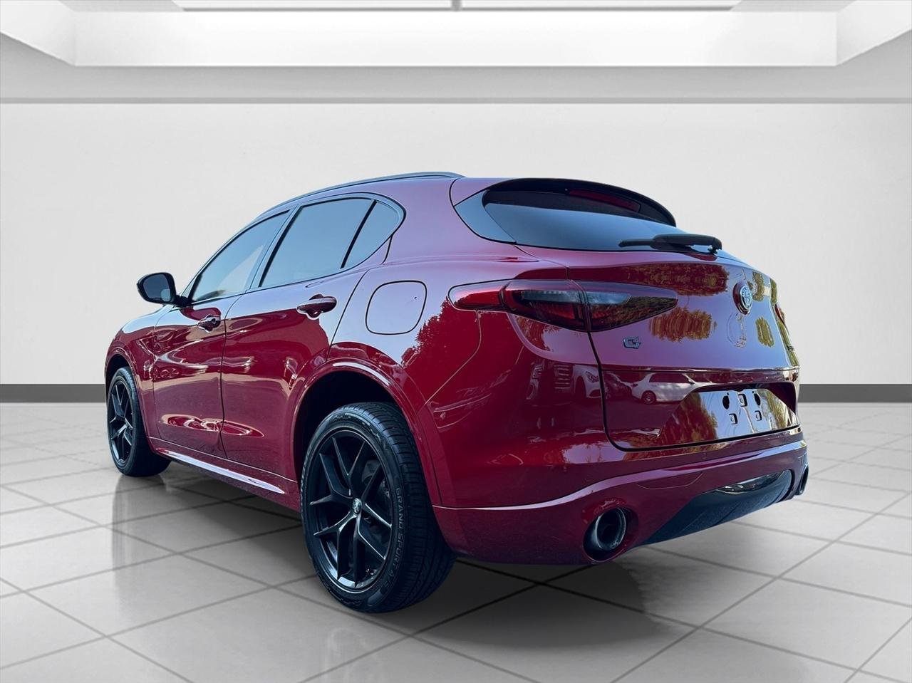 Used 2021 Alfa Romeo Stelvio Ti w/ Nero Edizione AWD/4WD image 3