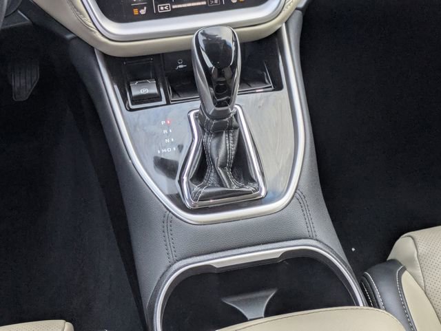 Used 2020 Subaru Outback Limited image 14