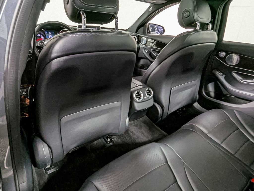 Used 2018 Mercedes-Benz C 300 4MATIC Sedan image 40
