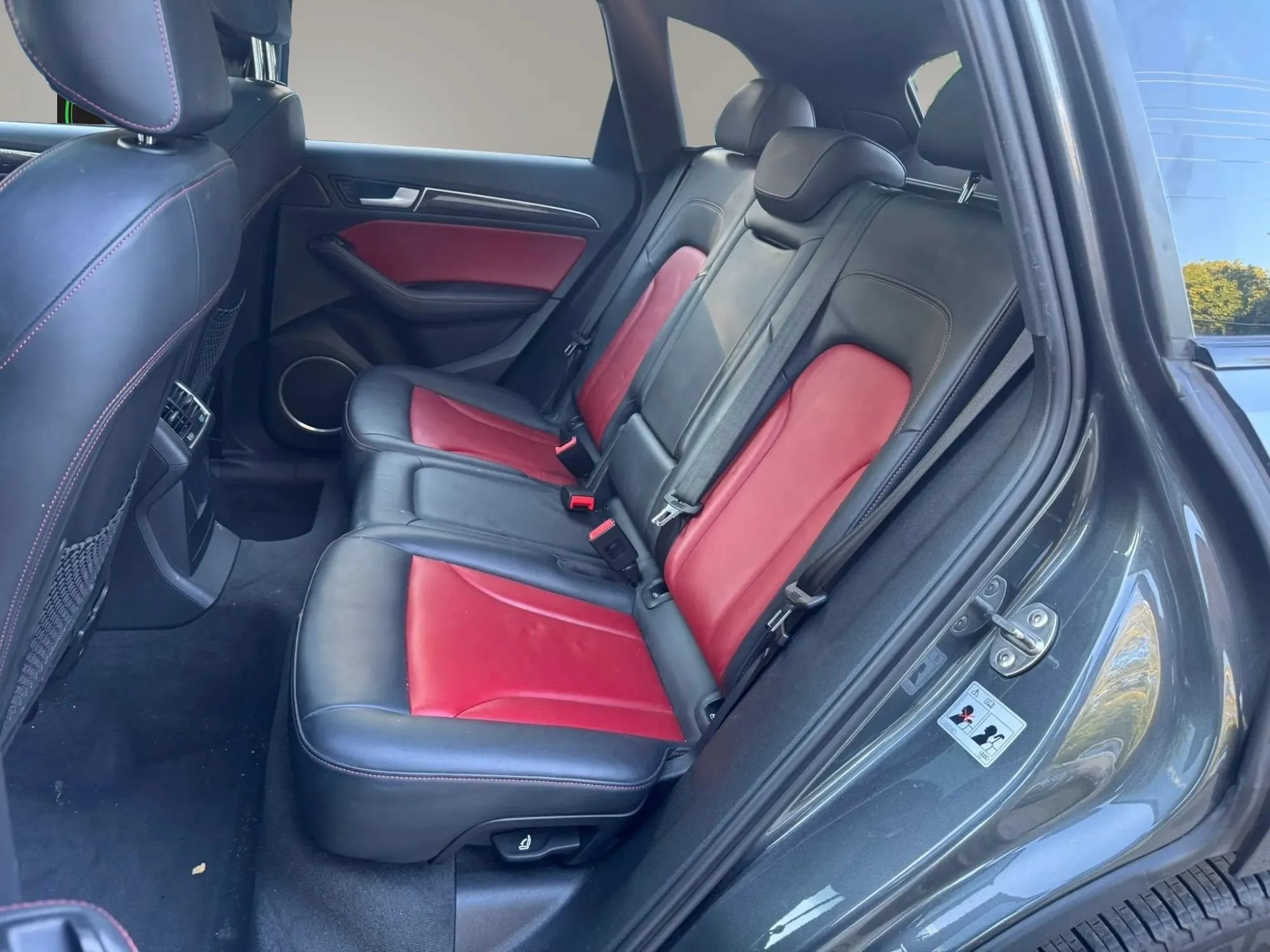Used 2015 Audi SQ5 Premium Plus w/ Technology Package AWD/4WD image 22