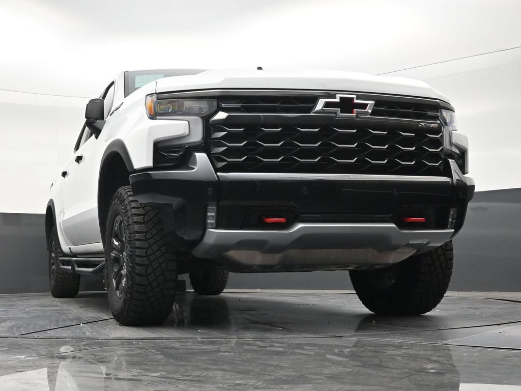 Used 2025 Chevrolet Silverado 1500 ZR2 w/ Technology Package AWD/4WD image 26