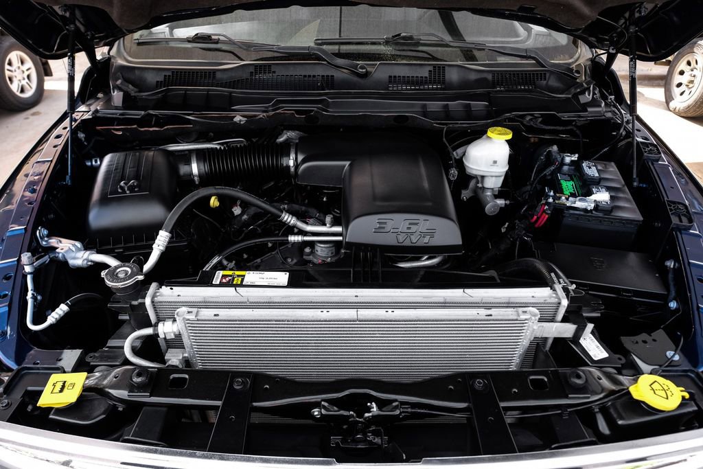 Used 2021 RAM 1500 Classic SLT image 46