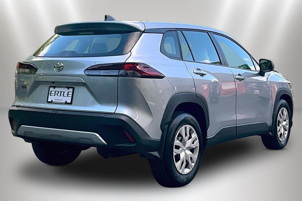 Used 2026 Toyota Corolla Cross L FWD image 5