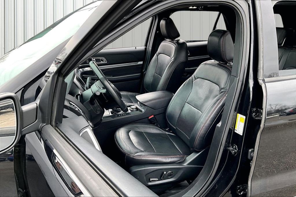 Used 2018 Ford Explorer Sport image 21
