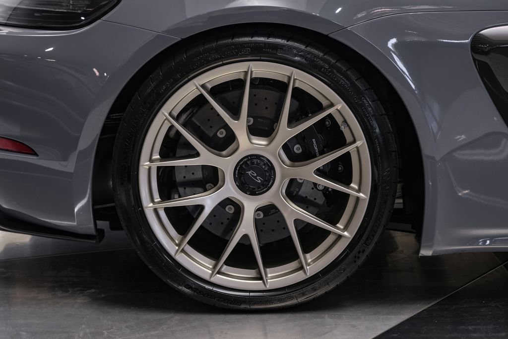 Used 2025 Porsche 718 Cayman GT4 RS w/ Weissach Package RWD image 49