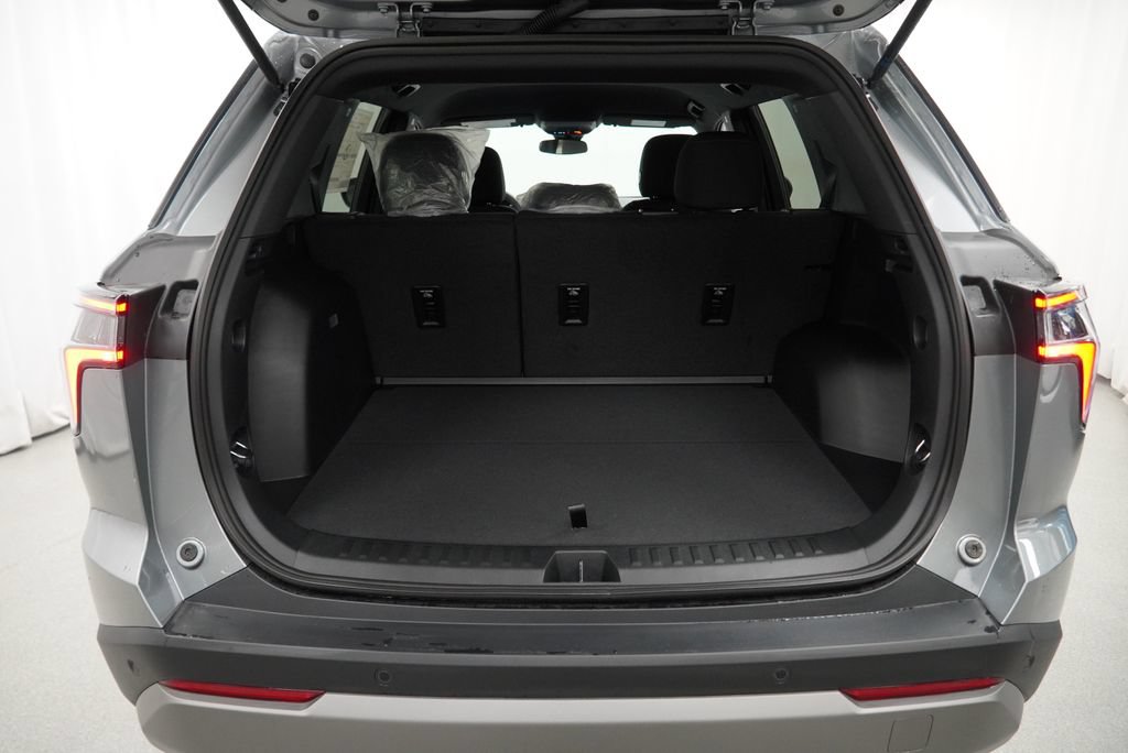 New 2027 Chevrolet Equinox LT FWD image 25