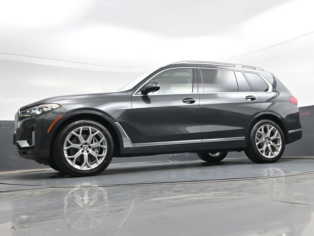 Used 2022 BMW X7 xDrive40i w/ Executive Package AWD/4WD image 38