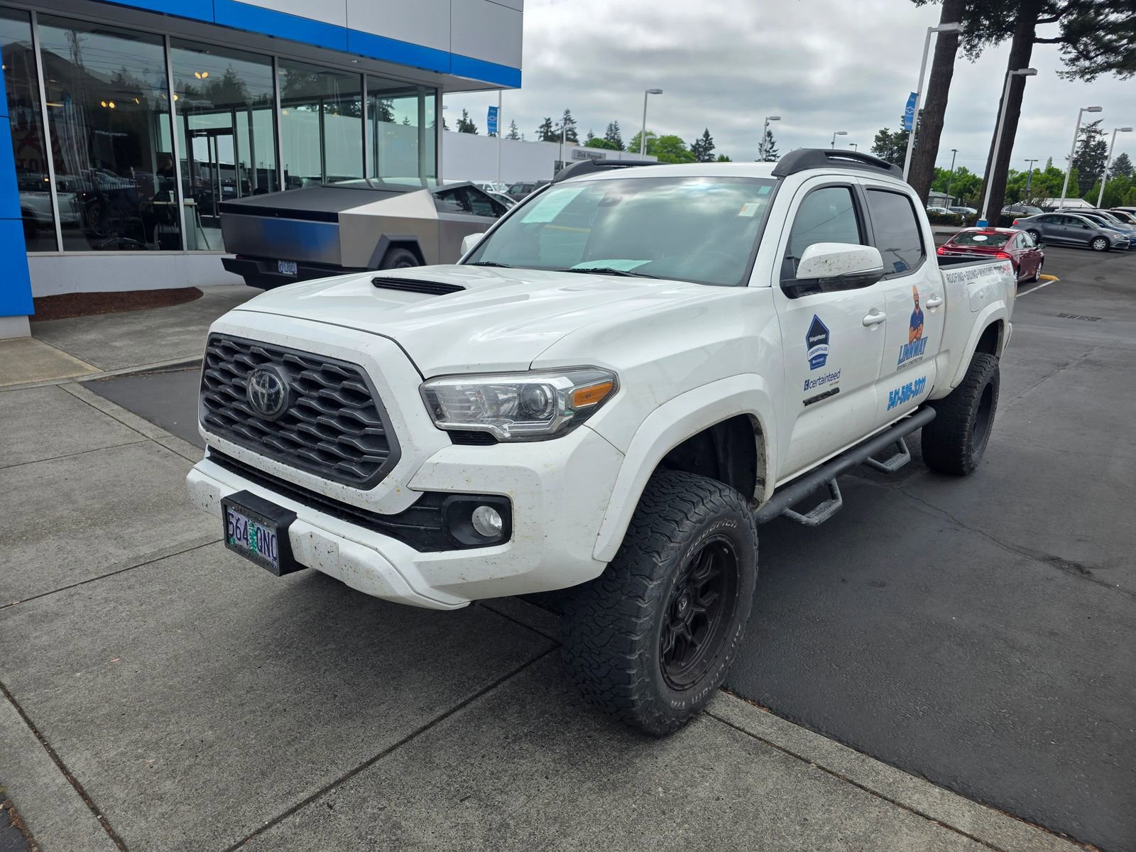 Used 2021 Toyota Tacoma TRD Sport AWD/4WD image 2