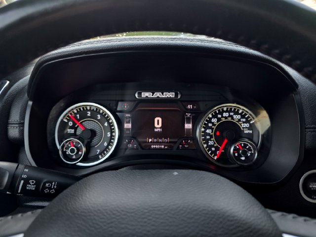 Used 2024 RAM 1500 Laramie AWD/4WD image 30