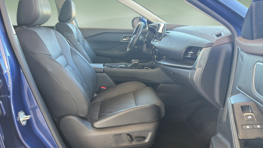 Certified 2023 Nissan Rogue Platinum AWD/4WD image 25
