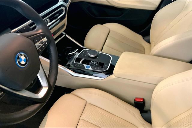 Certified 2024 BMW i4 eDrive35 w/ Premium Package RWD image 8