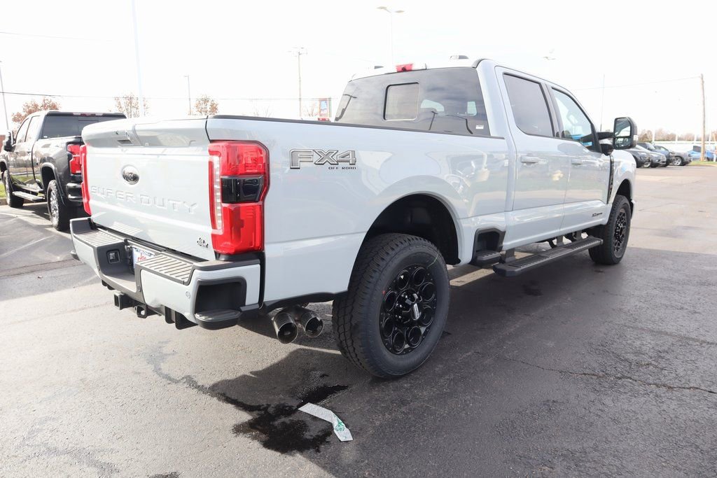 New 2026 Ford F250 Lariat w/ Black Appearance Package image 22