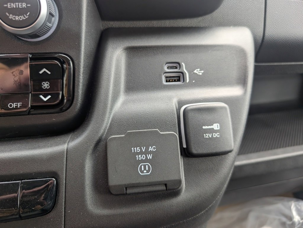 New 2026 RAM ProMaster 1500 w/ Quick Order Package 22G SLT image 27