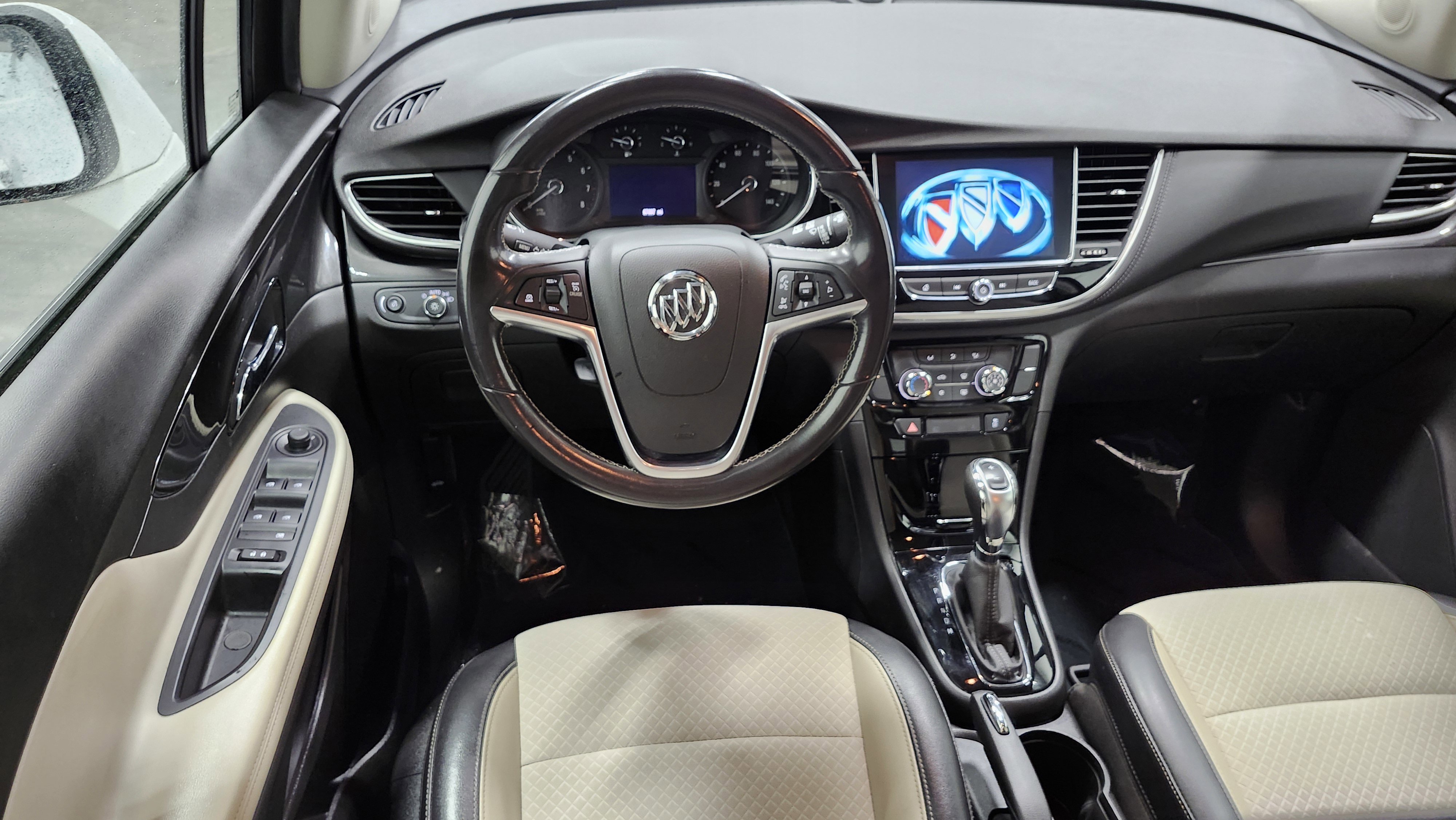 Used 2020 Buick Encore Sport Touring w/ Safety Package image 27