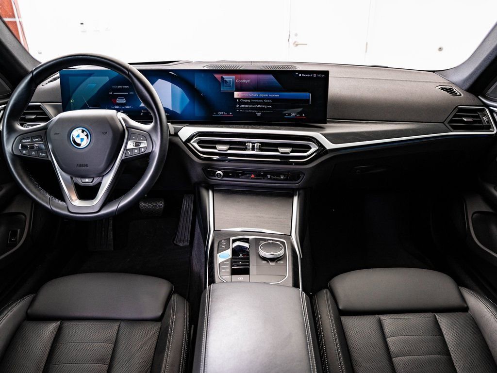 Used 2023 BMW i4 eDrive40 w/ Premium Package RWD image 33