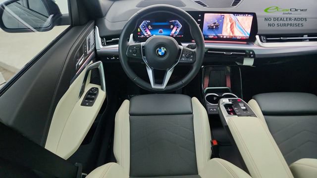 Used 2025 BMW X2 xDrive28i w/ Premium Package AWD/4WD image 37