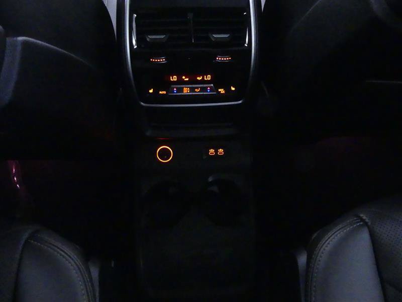Used 2024 BMW X7 xDrive40i w/ Climate Comfort Package AWD/4WD image 30
