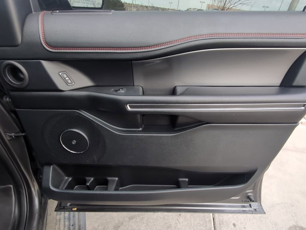 Used 2019 Ford Expedition Limited w/ Equipment Group 303A image 34
