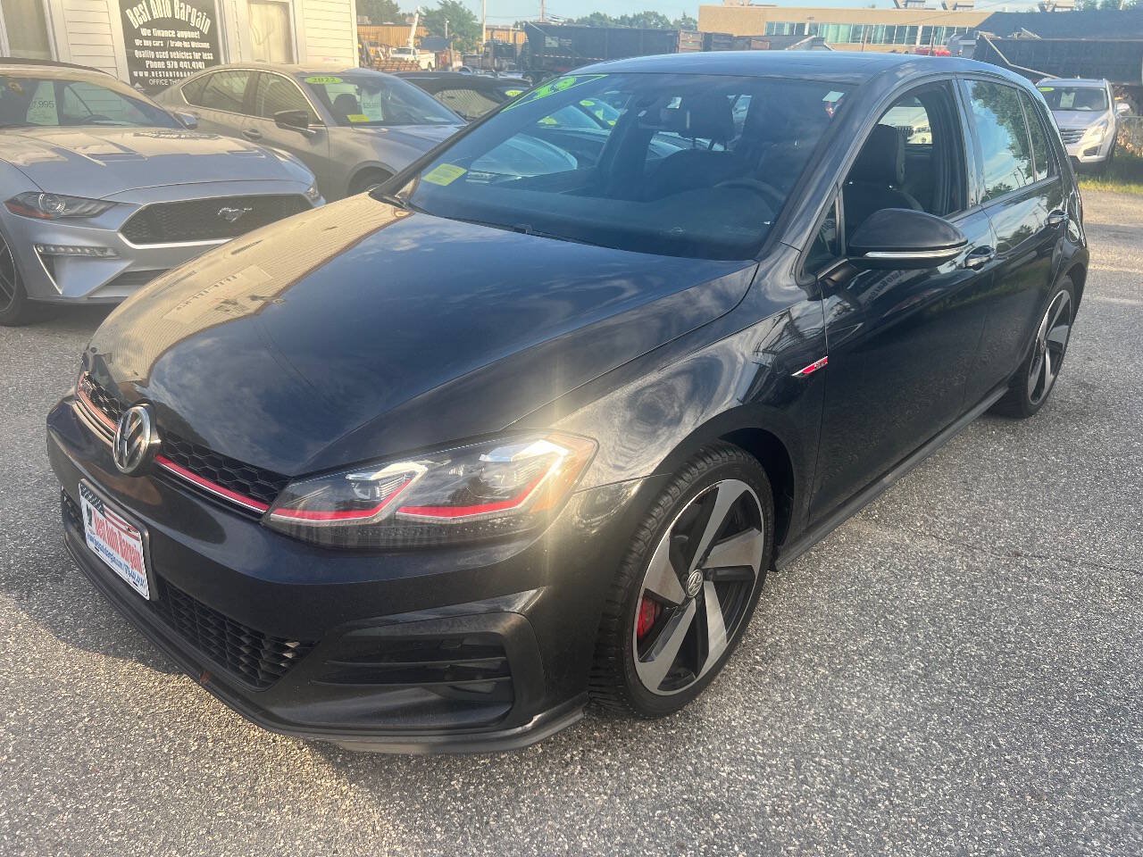 Used 2019 Volkswagen GTI SE w/ SE Experience Package FWD image 3