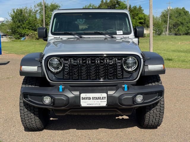 Used 2024 Jeep Wrangler Unlimited AWD/4WD image 2
