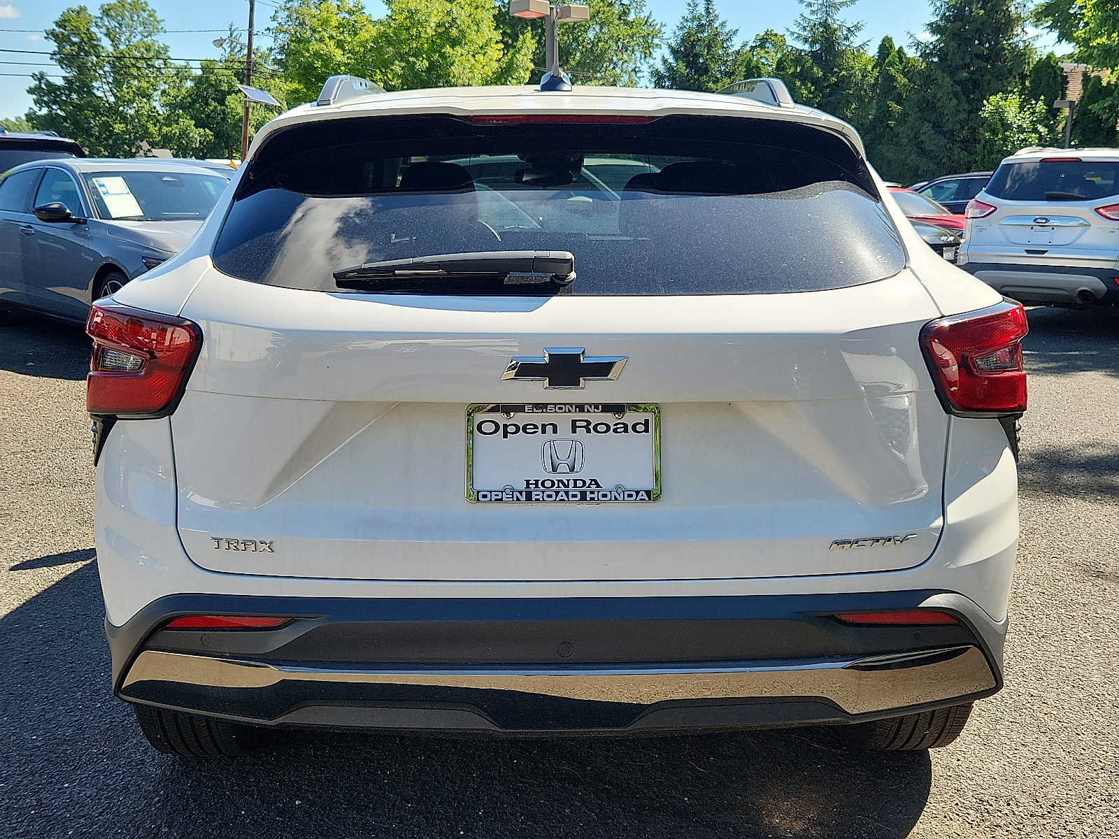 Used 2025 Chevrolet Trax ACTIV w/ Sunroof Package FWD image 5