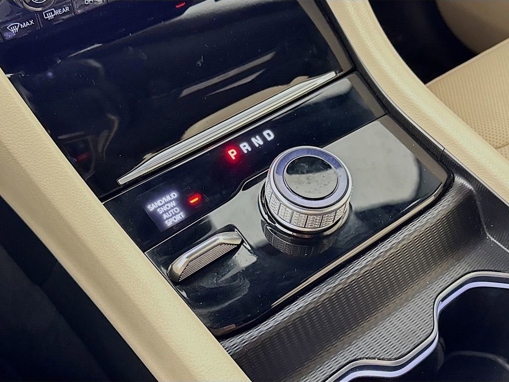 Certified 2025 Jeep Grand Cherokee L Limited w/ Luxury Tech Group II image 27