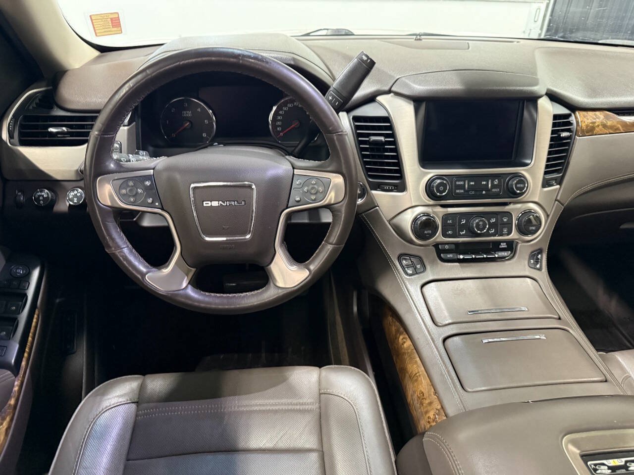 Used 2015 GMC Yukon Denali w/ Open Road Package AWD/4WD image 7