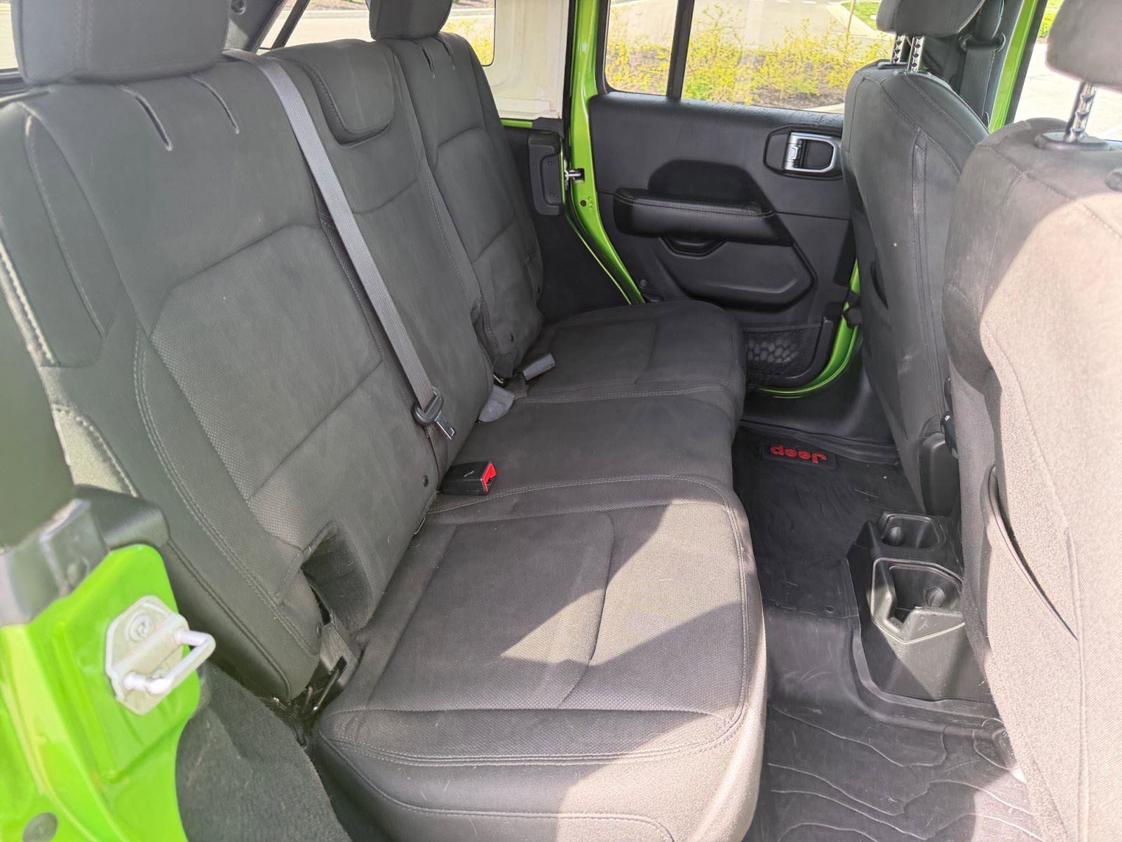 Used 2018 Jeep Wrangler Unlimited Sahara w/ Dual Top Group image 46