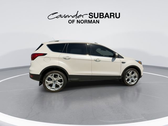 Used 2019 Ford Escape Titanium image 9
