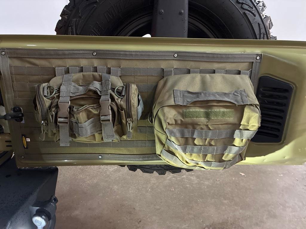 Used 2013 Jeep Wrangler Unlimited Rubicon image 33