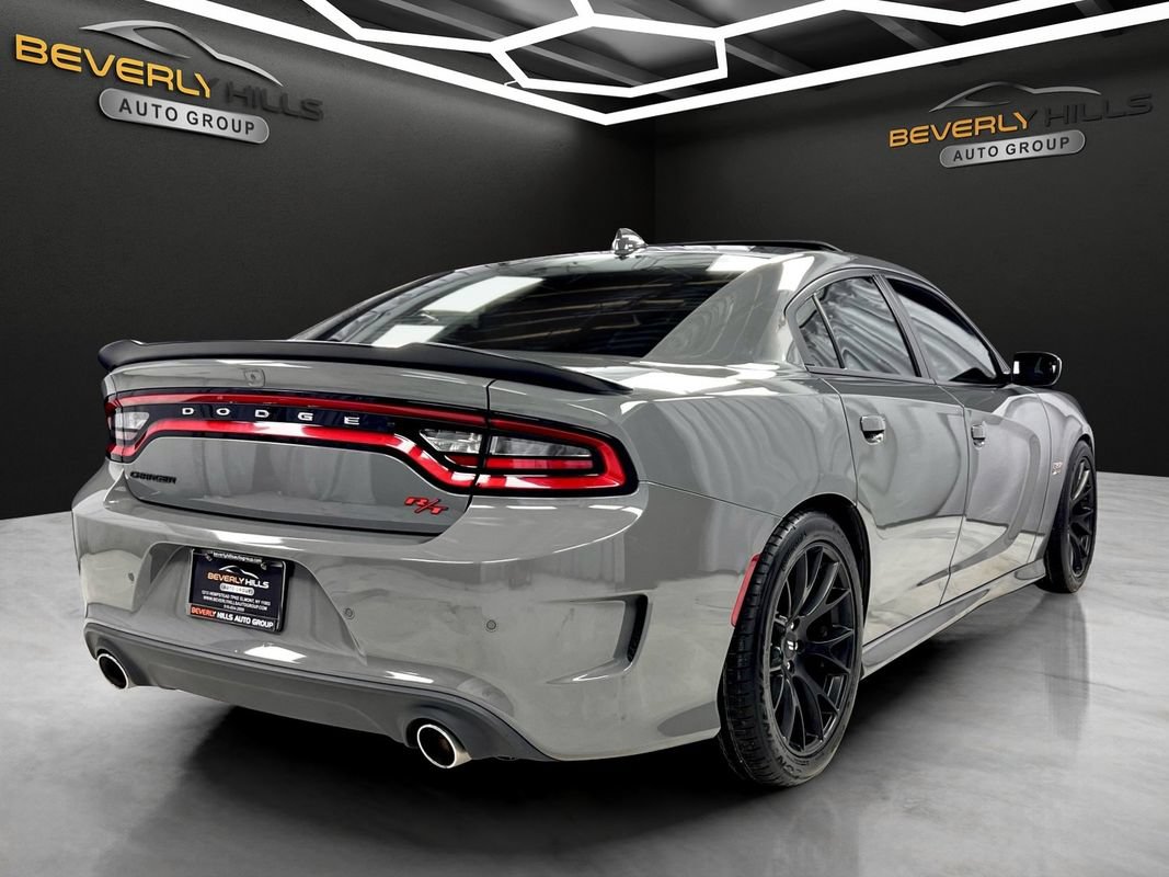 Used 2018 Dodge Charger R/T Scat Pack w/ Dynamics Package RWD image 5