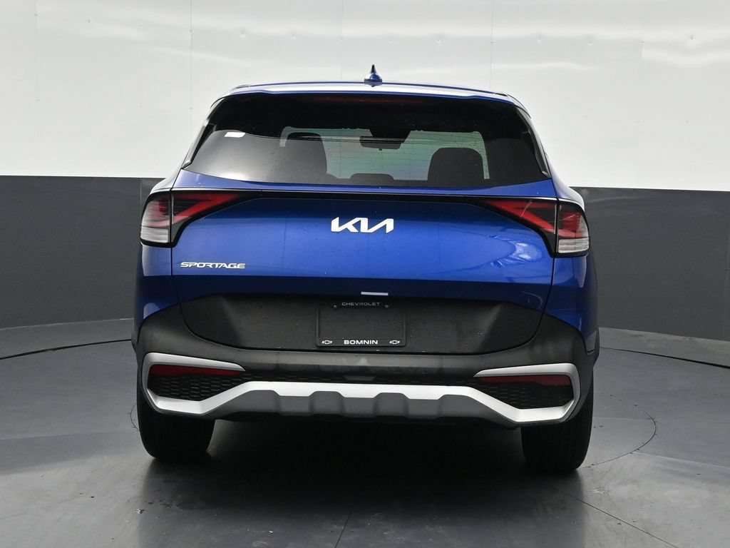 Used 2024 Kia Sportage EX FWD image 4