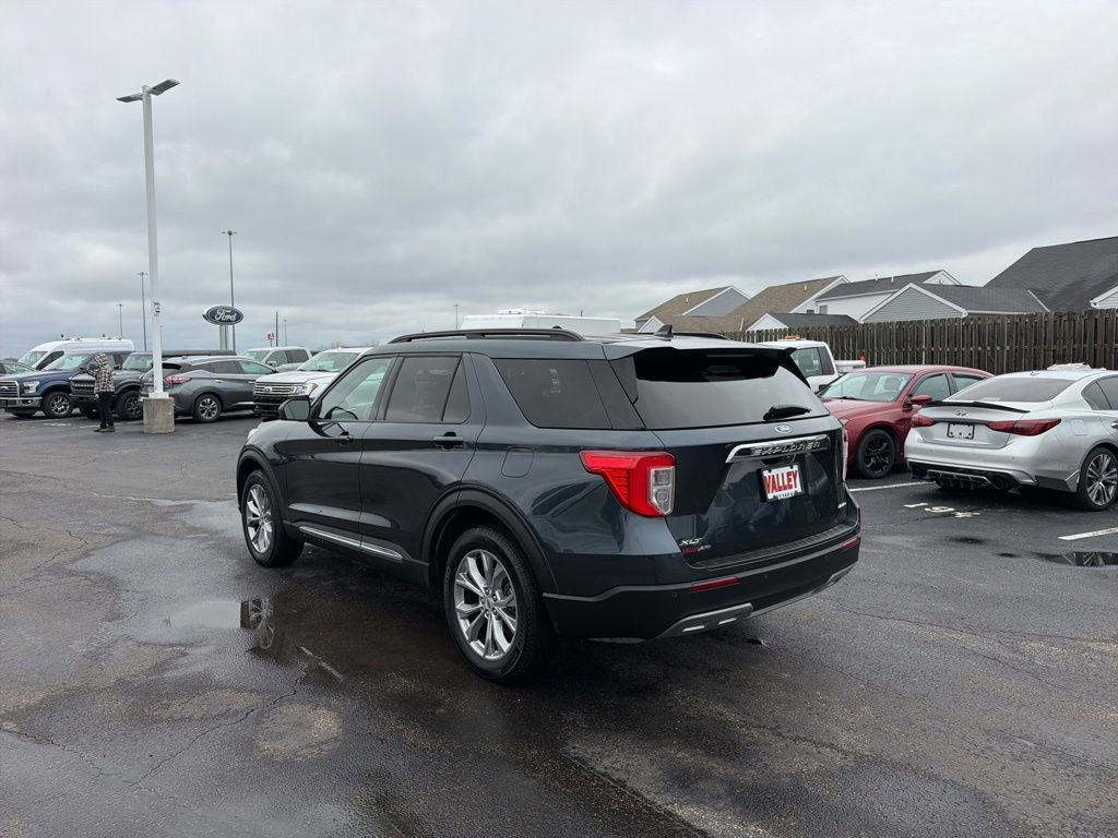 Used 2023 Ford Explorer XLT w/ Equipment Group 202A image 13