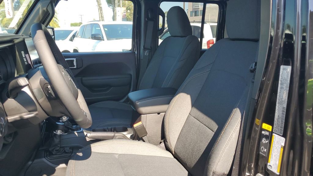 New 2025 Jeep Wrangler Sport S image 18