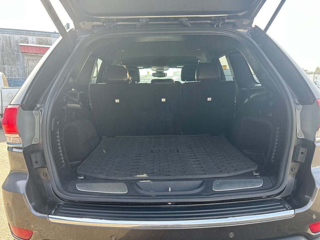 Used 2019 Jeep Grand Cherokee Limited AWD/4WD image 22