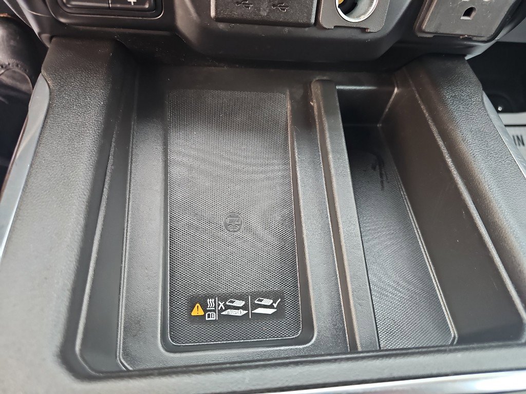 Used 2022 GMC Sierra 3500 Denali w/ Denali Ultimate Package image 22