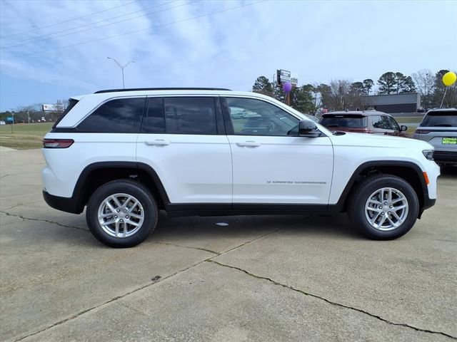 New 2026 Jeep Grand Cherokee Laredo X image 2