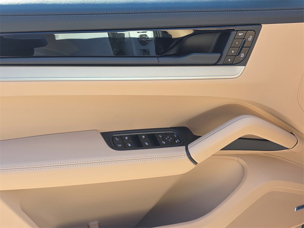New 2026 Porsche Cayenne S image 24