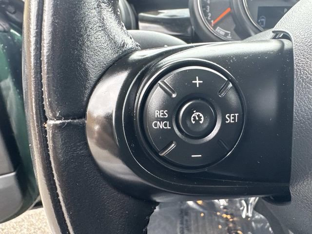 Used 2019 MINI Cooper 2-Door Hardtop w/ Storage Package image 27