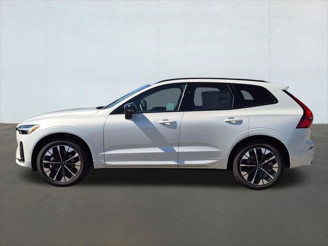 New 2026 Volvo XC60 B5 Plus w/ Climate Package PRO AWD/4WD image 3