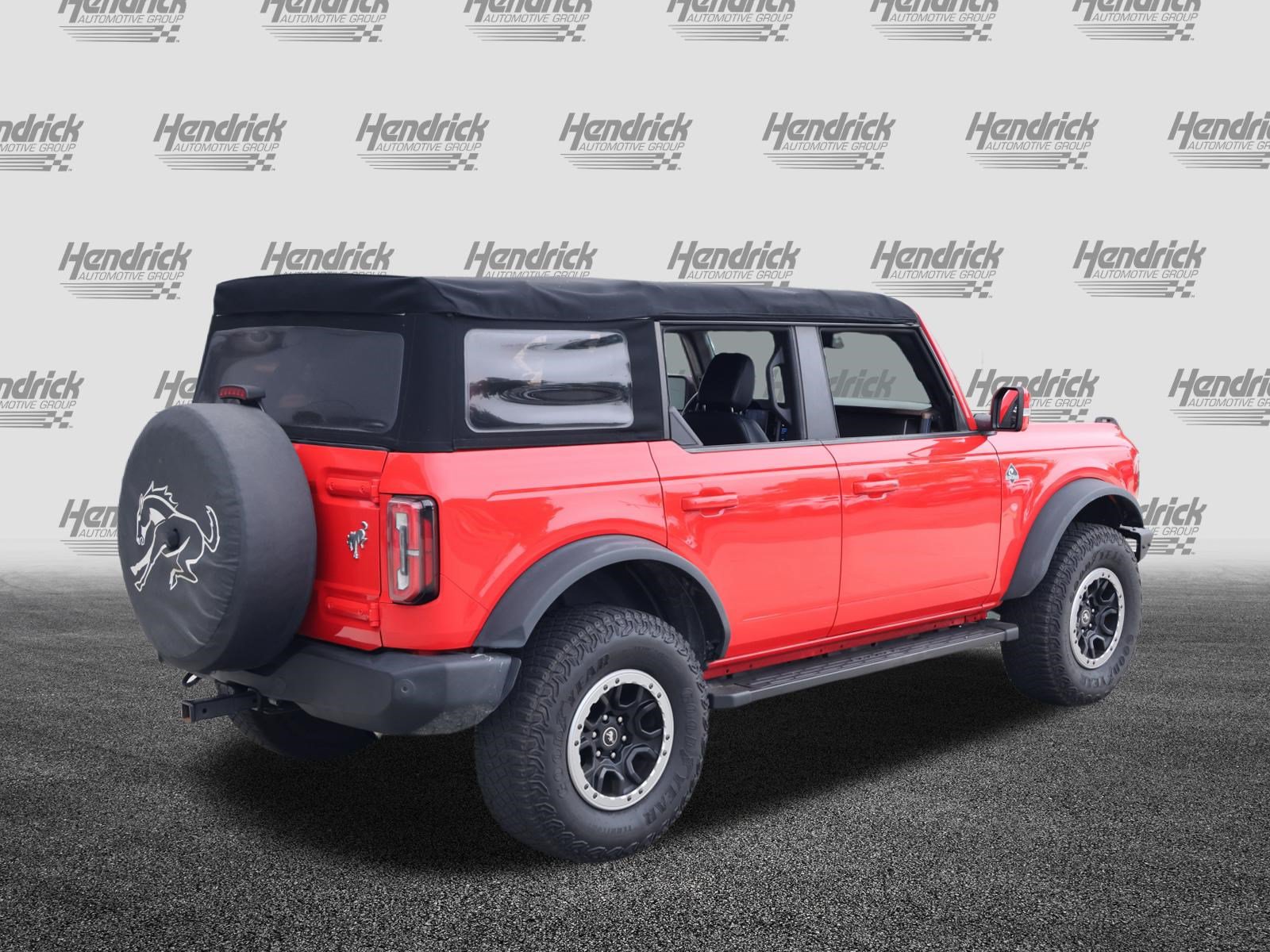 Used 2022 Ford Bronco Outer Banks w/ Sasquatch Package AWD/4WD image 9