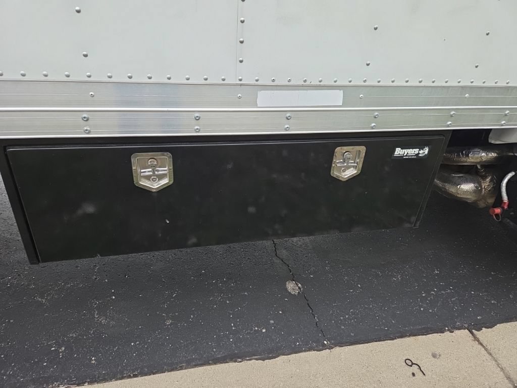 Used 2021 Ford F650 2WD Regular Cab Super Duty image 11