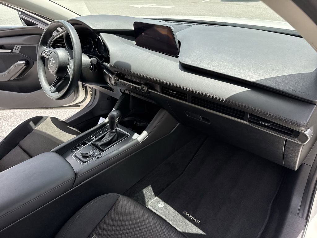 Used 2020 MAZDA MAZDA3 Sedan FWD image 30